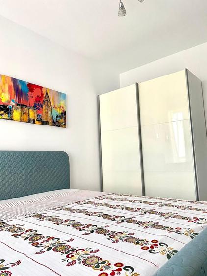 Apartament cu 3 camere decomandat, mobilat în Km 4-5