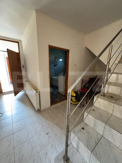 Casă individuală cu 7 camere cu Canalizare în Exterior Vest