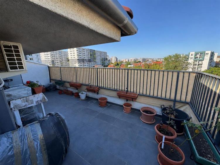 Apartament cu 2 camere decomandat în Decebal