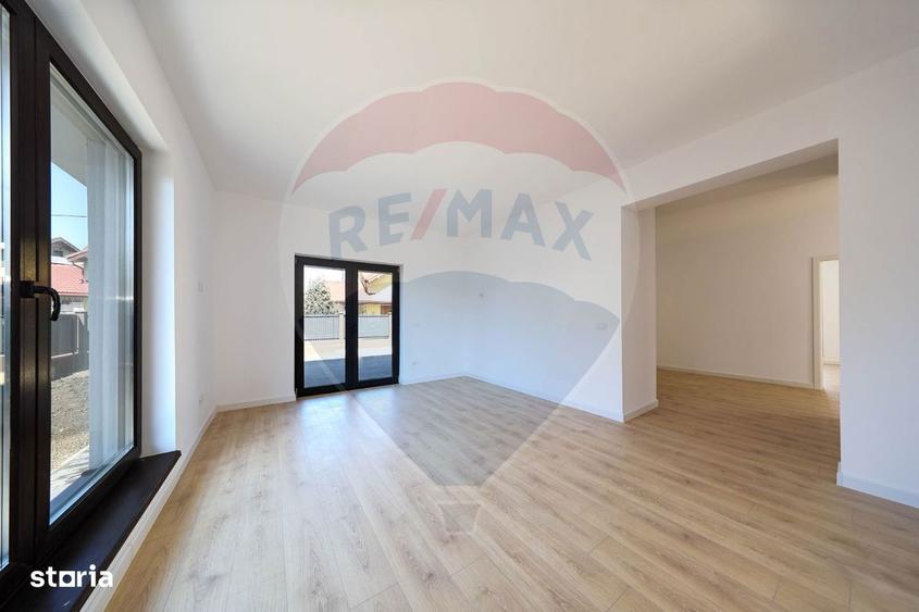 Casa 4 camere-594 mp teren, construc?ie noua-Harman - 15