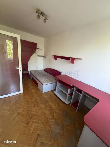 Apartament cu 3 camere, mobilat în Nufărul