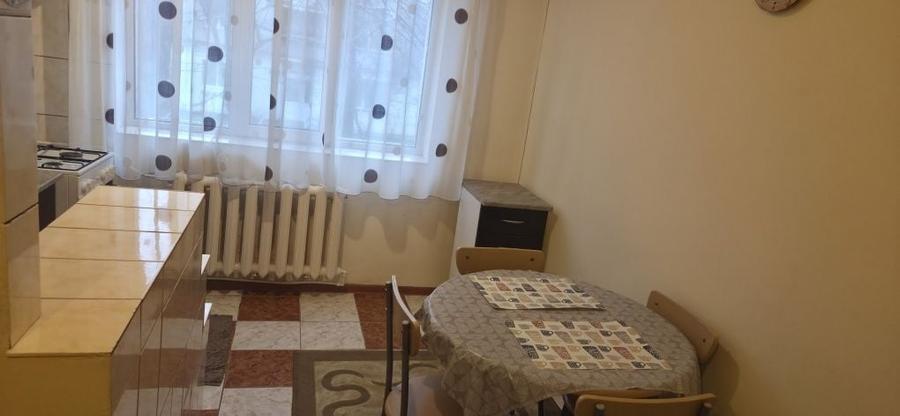 Garsonieră decomandată în Gară