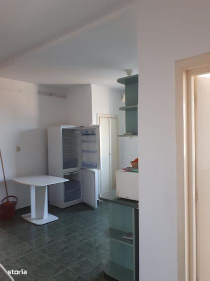 Apartament cu 3 camere decomandat în Tipografilor