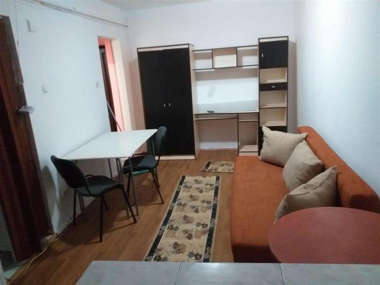 Garsonieră semidecomandată în Buziașului