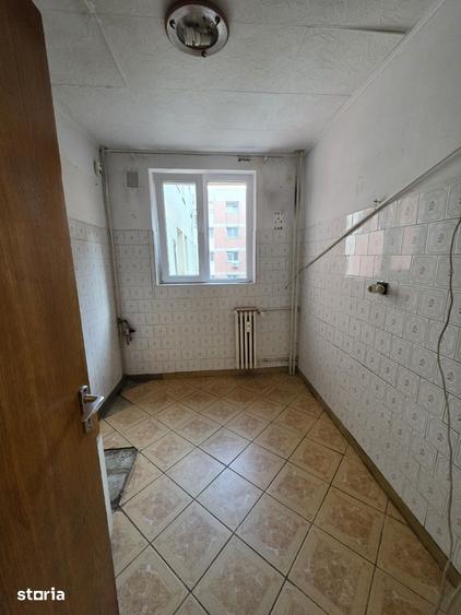 Apartament cu 4 camere în Titan