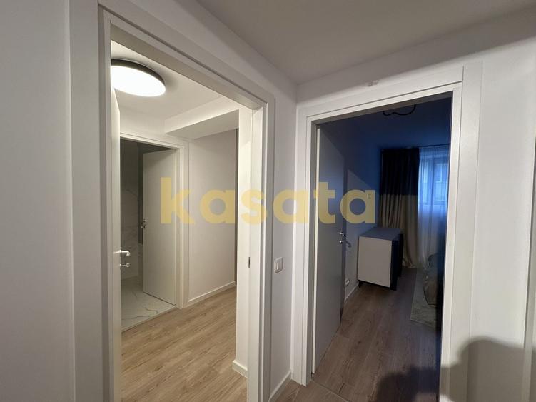 Apartament cu 3 camere decomandat, mobilat în Tei