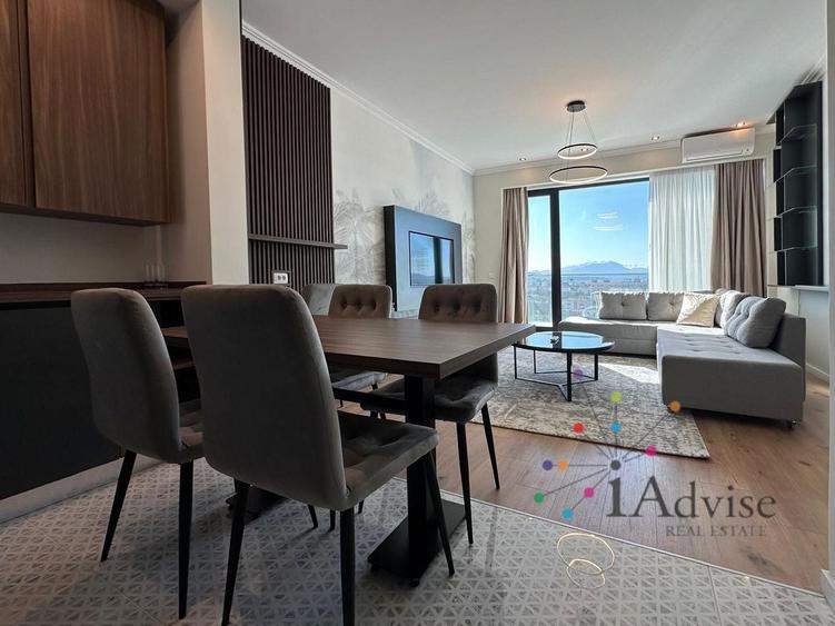 Apartament cu 2 camere decomandat, mobilat în Central