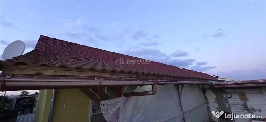 Casă cu 3 camere cu Teren 250 Mp în Bucovăț (Remetea Mare)