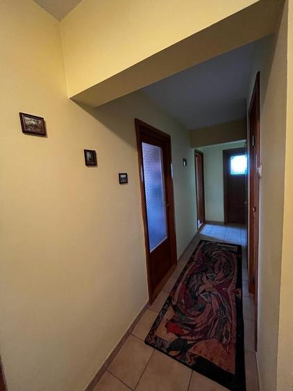 Apartament cu 3 camere decomandat, mobilat în Tomis Nord