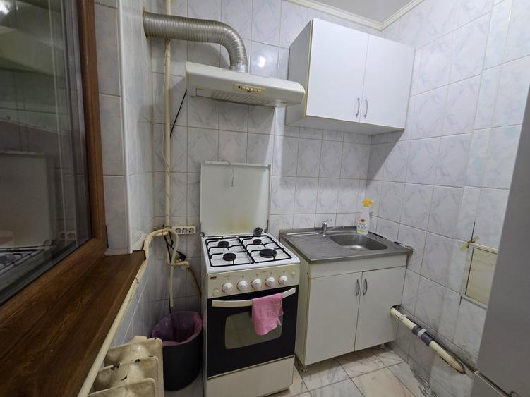 Apartament cu 2 camere semidecomandat, mobilat în Alexandru cel Bun
