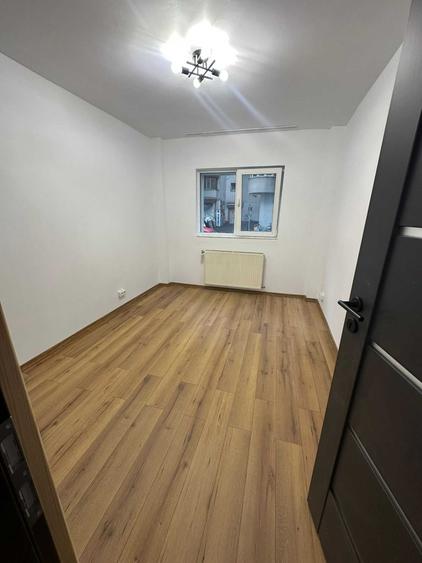 Spațiu comercial, de 49 mp, în 1 Mai