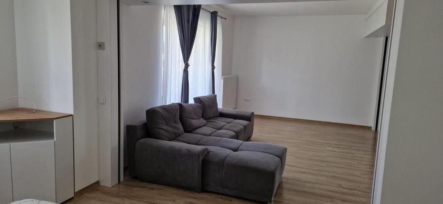 Apartament cu 2 camere decomandat în Avantgarden