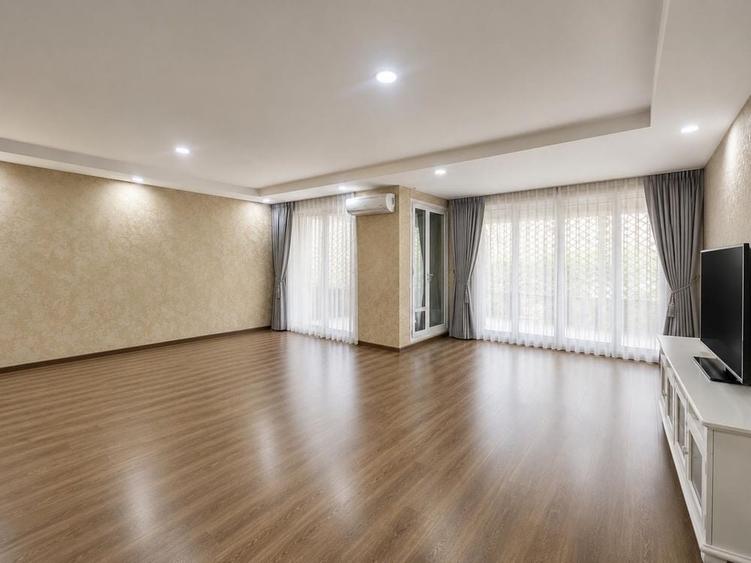 Casă cu 4 camere în Crețuleasca