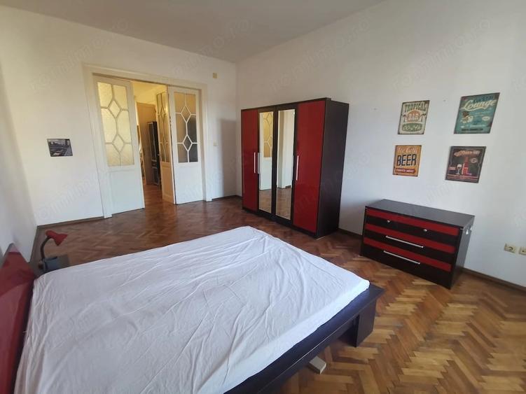 Apartament cu 2 camere semidecomandat în P-ța Victoriei