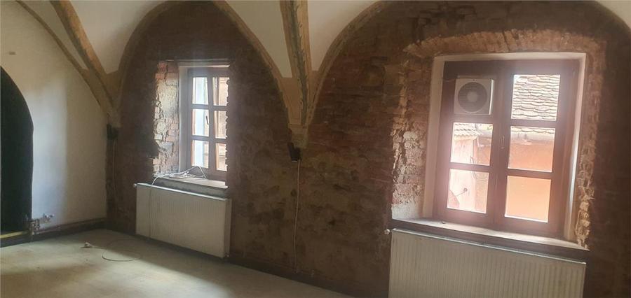 Spațiu comercial, de 70 mp, în Ultracentral