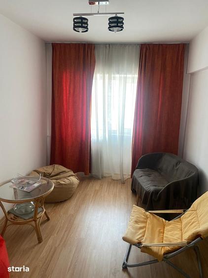 Apartament cu 3 camere decomandat în Pantelimon