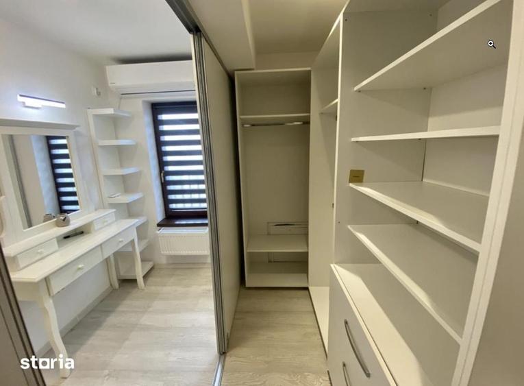 Casă cu Teren 220 Mp în Cristian