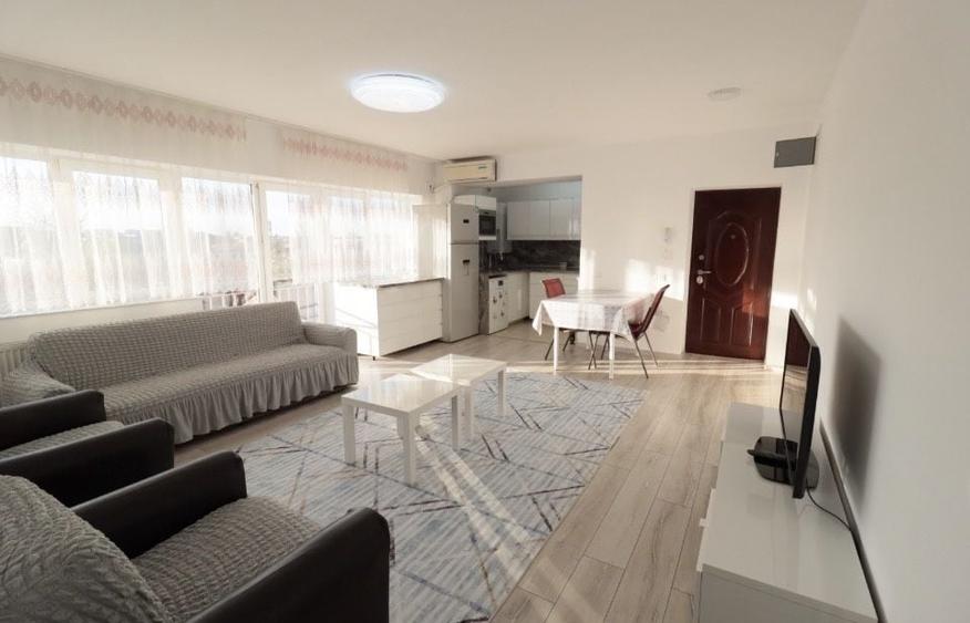 Apartament cu 3 camere decomandat în Cățelu