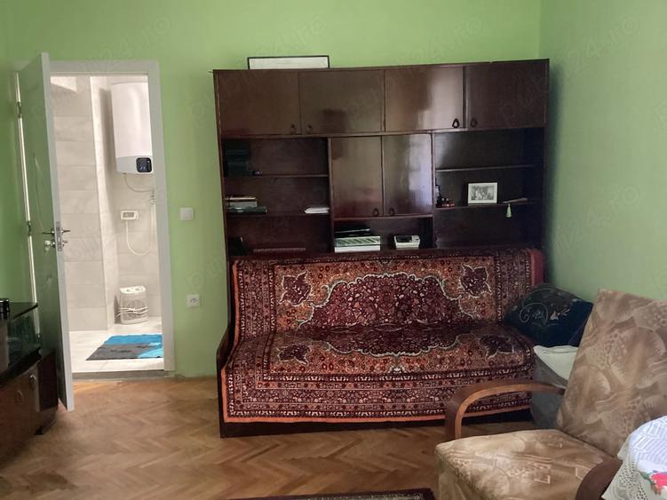 Casă cu 4 camere cu Teren 483 Mp în Zimandu Nou