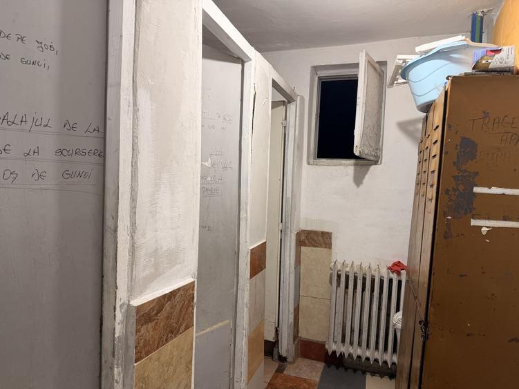 Garsonieră nedecomandată, mobilată în Take Ionescu