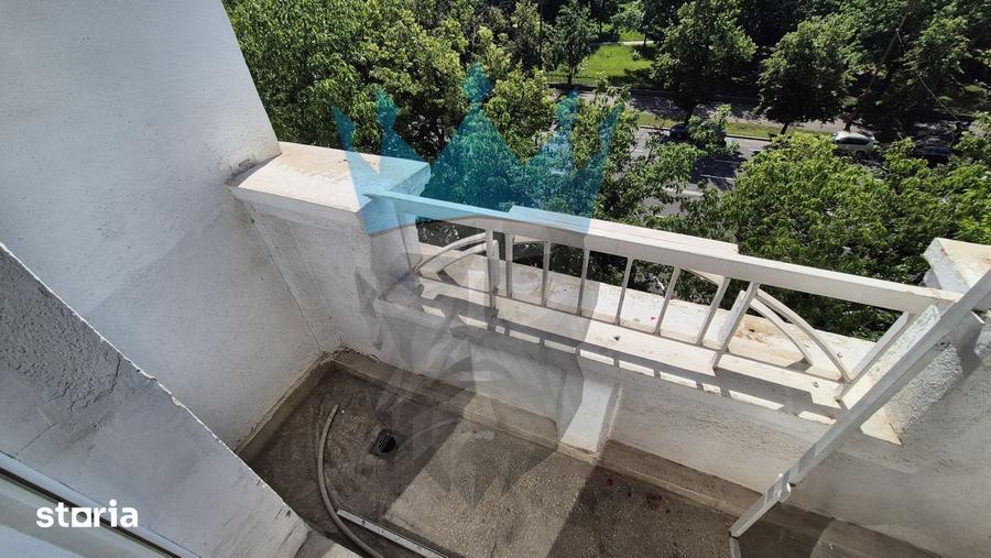 Apartament cu 4 camere în Centrul Civic