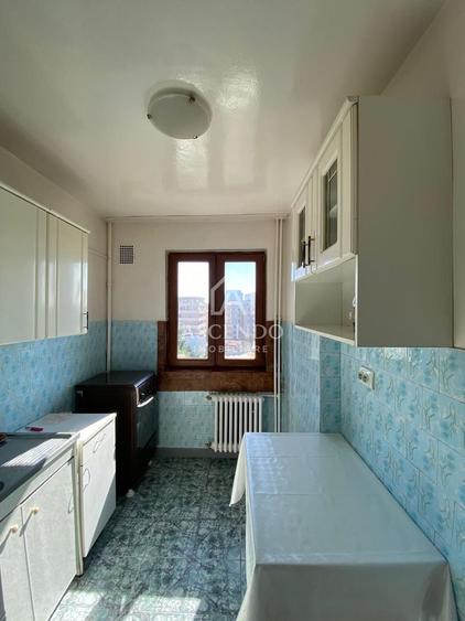 Apartament cu 2 camere semidecomandat, mobilat în Tineretului