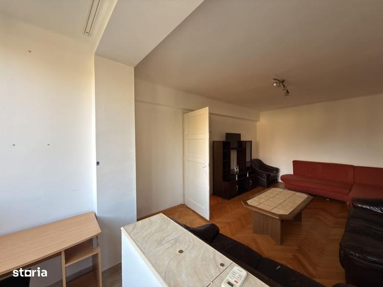 Apartament cu 2 camere decomandat în Medicină