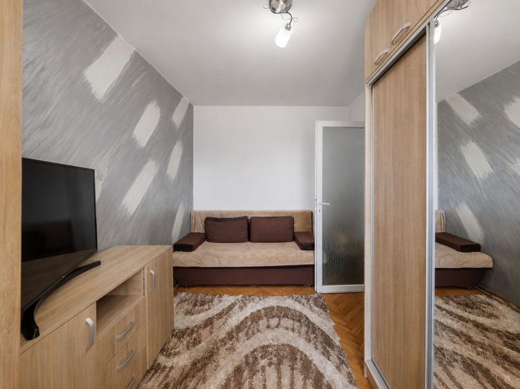 Apartament cu 2 camere decomandat în Trivale