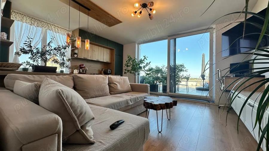 Apartament cu 3 camere decomandat în Badea Cârțan