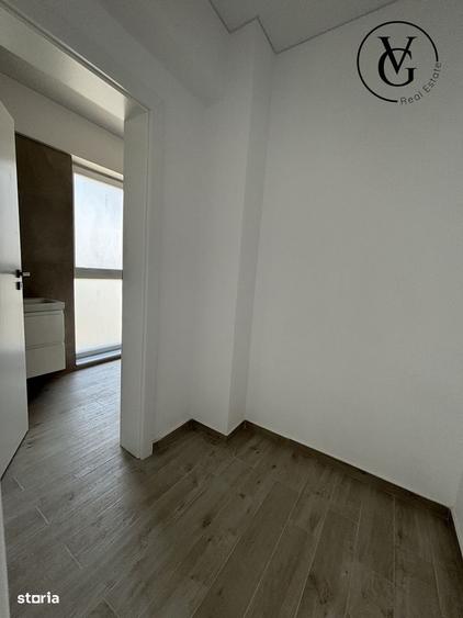 Apartament cu 3 camere semidecomandat în Nord