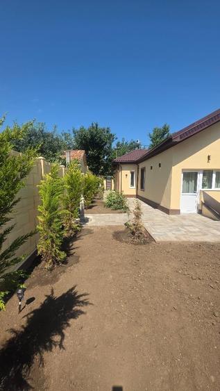 Casă individuală cu 3 camere cu Garaj în CET