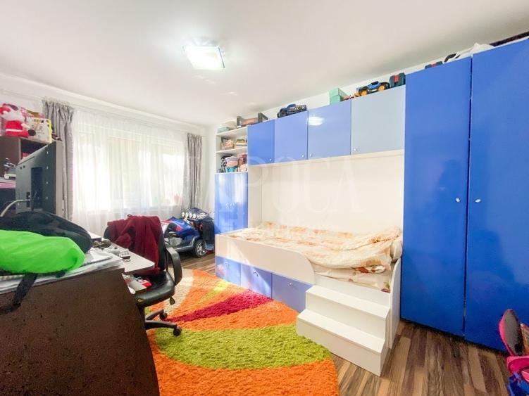 Apartament cu 4 camere semidecomandat în Mănăștur