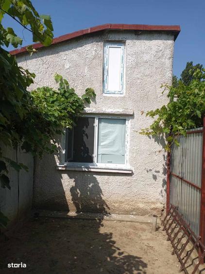 Casă cu 4 camere cu Teren 320 Mp în Brăilița