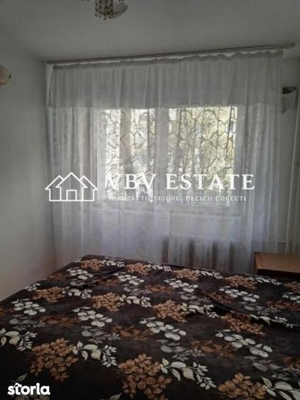 Apartament cu 3 camere decomandat, mobilat în Drumul Taberei