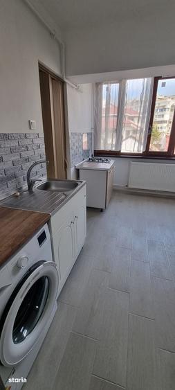 Garsonieră decomandată în Tomis II