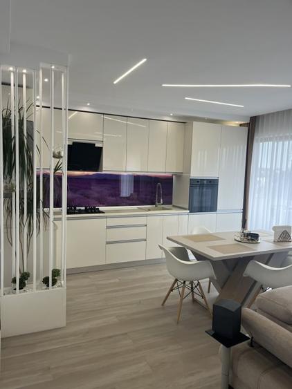 Apartament 3 camere, 82 mp utili, zona Albert-bloc 2021 - 2