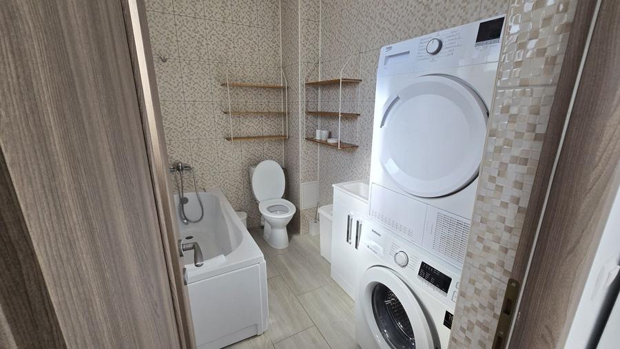 Garsonieră decomandată în Central