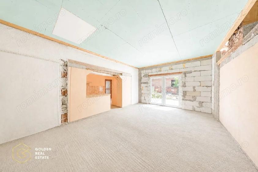 Casă cu Teren 1554 Mp în Central