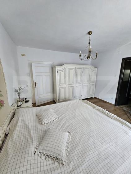 Casă individuală cu 4 camere cu Garaj în Exterior Sud