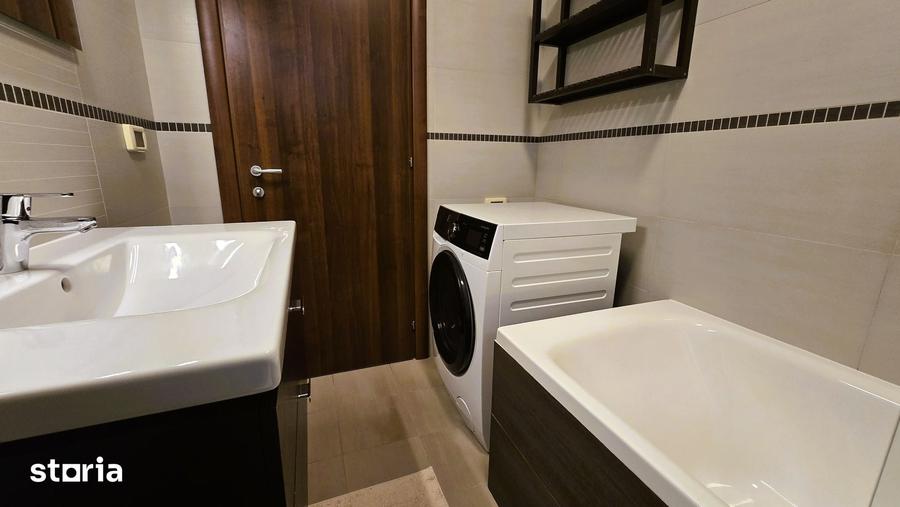 Apartament cu 3 camere decomandat în Băneasa