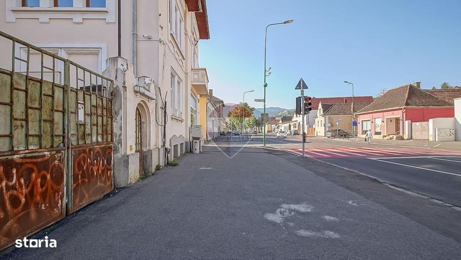 Spațiu comercial, de 120 mp, în Central