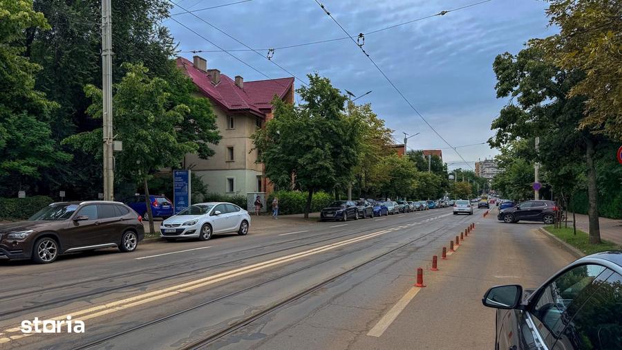 Apartament cu 3 camere decomandat în Gară