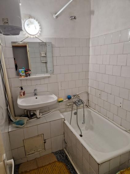 Apartament cu 4 camere decomandat în Mărăști