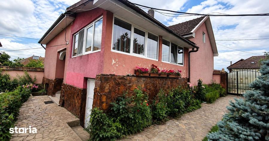 Casă cu 4 camere cu Teren 1931 Mp în Lunca