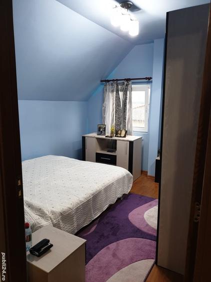 Apartament cu 3 camere semidecomandat în Florești