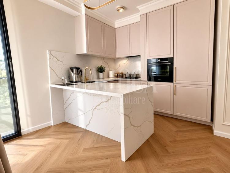 Apartament cu 3 camere semidecomandat în Mănăștur