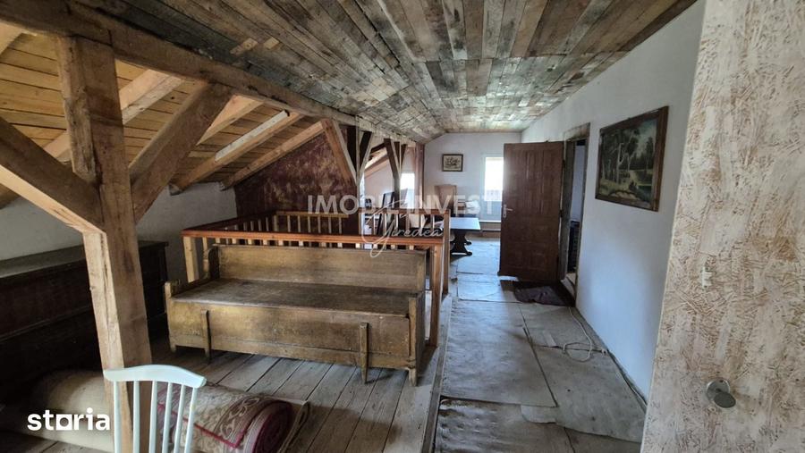 Casa in zona premium, 5 camere, 3 dormitoare, 2 bai, 2300 mp teren - 4