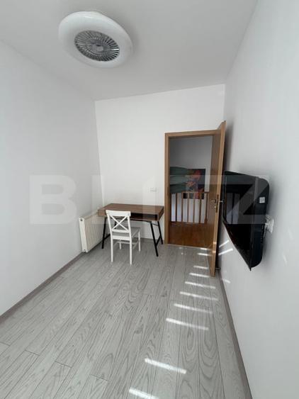Apartament cu 3 camere decomandat, mobilat în Aradului