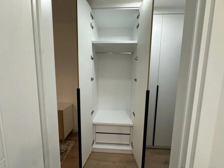 Garsoniera | Hils Titanium | Loc parcare | Centrala | Balcon | Metrou - 4