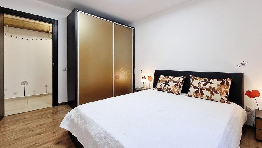 Apartament cu 2 camere decomandat, mobilat în Tractorul